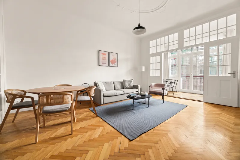 Stilvolle 4-Zimmer Wohnung in Friedrichshain - voll möbliert — photo 1